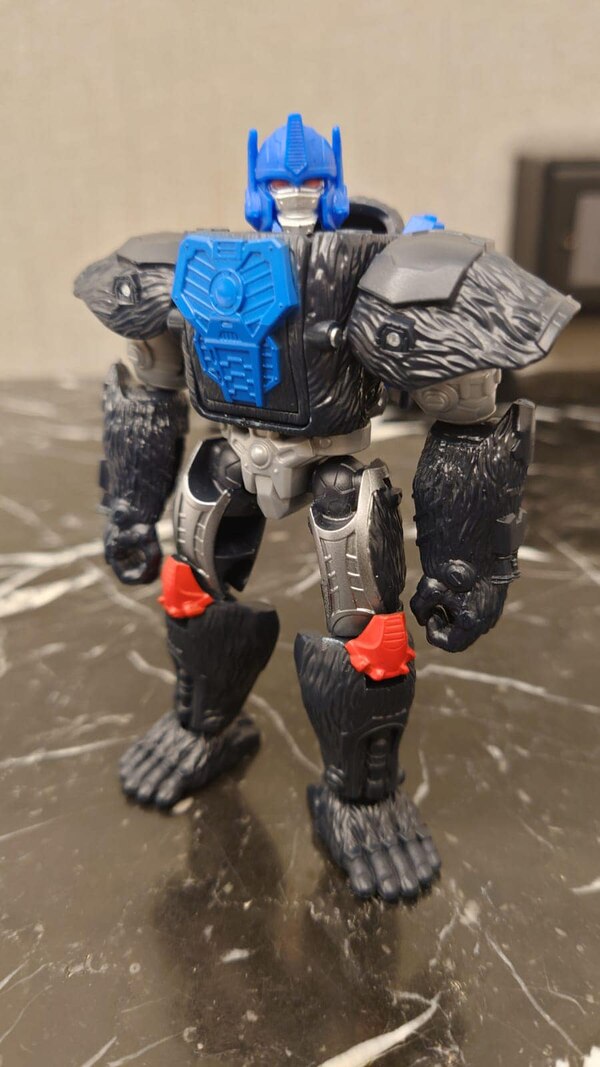 Image Of Transformers Authentics Optimus Primal Core Class Figure  (4 of 9)
